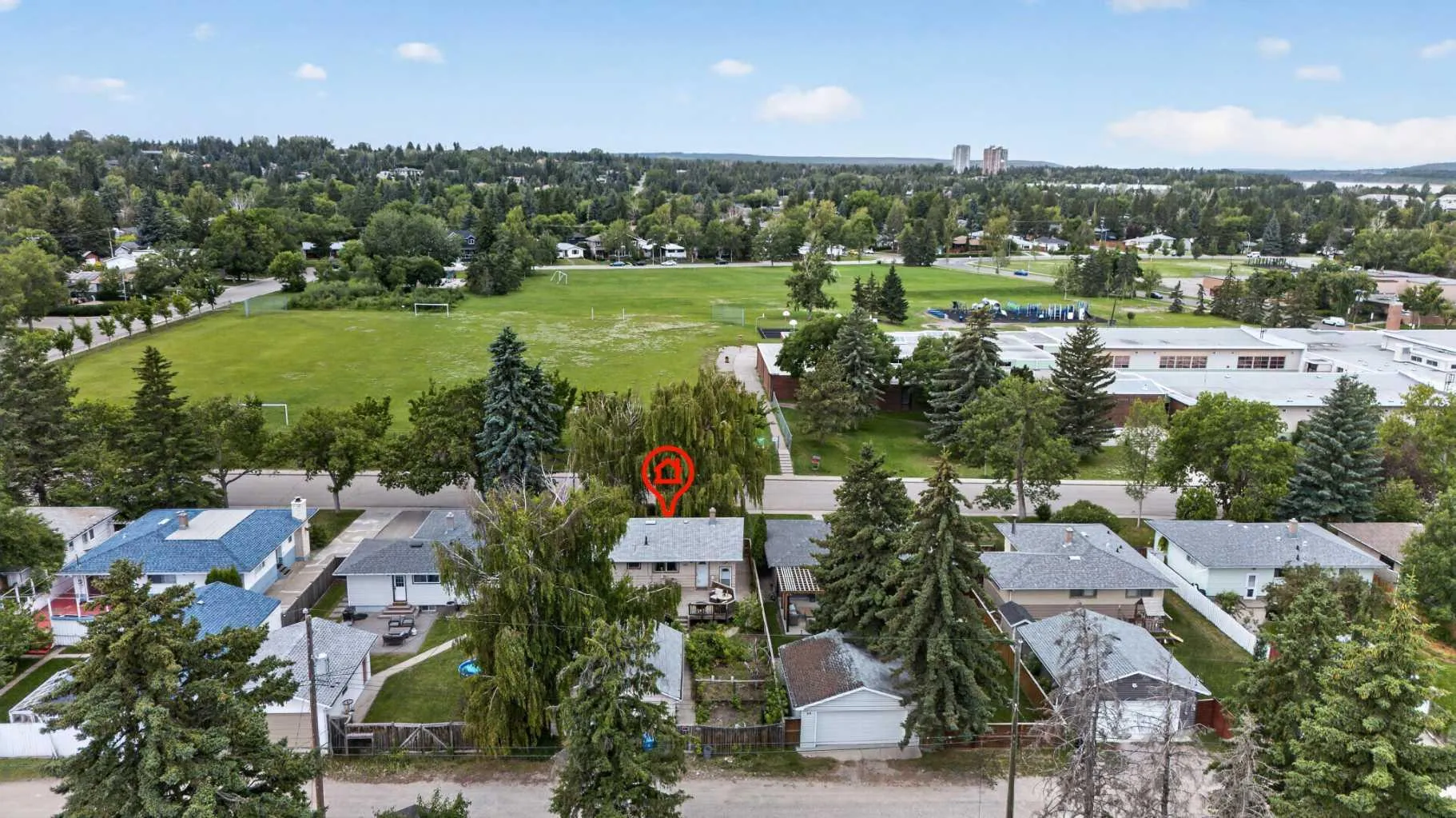 39 Hillgrove Sw Crescent, Calgary