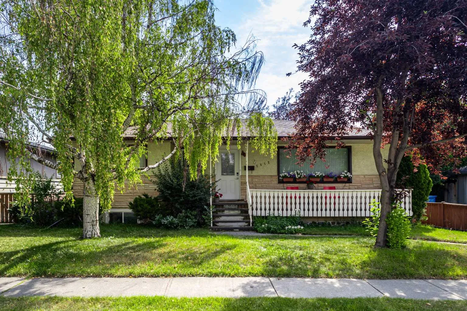 2812 24 Nw Street, Calgary