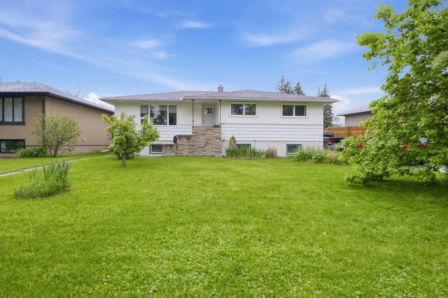 2026 27 Se Street, Calgary