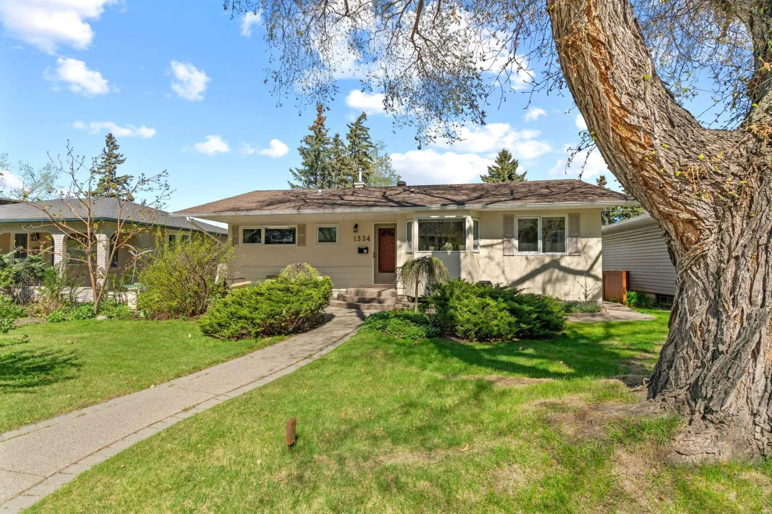 1334 Hamilton Nw Street, Calgary