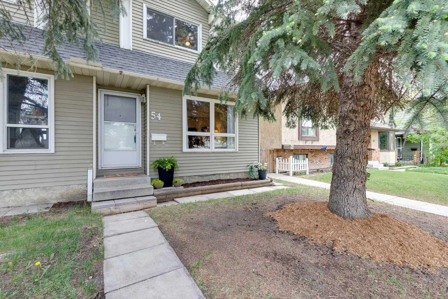54 Bermondsey Nw Road, Calgary