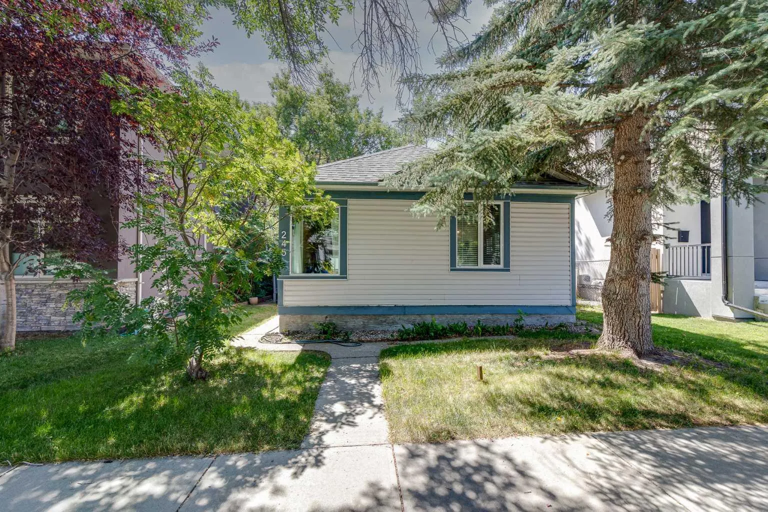 245 21 Nw Avenue, Calgary