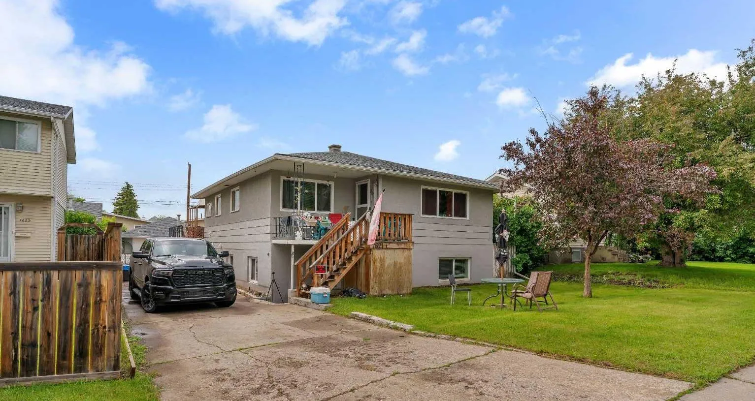7621 23 Se Street, Calgary