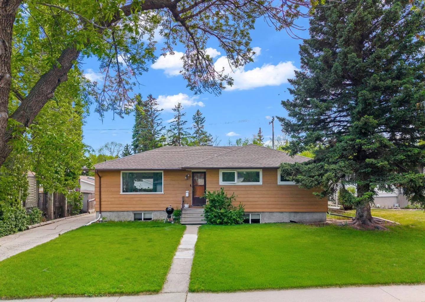 1207 40 Nw Avenue, Calgary