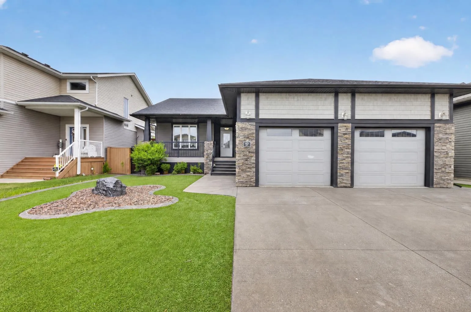 17 Viceroy Crescent, Olds