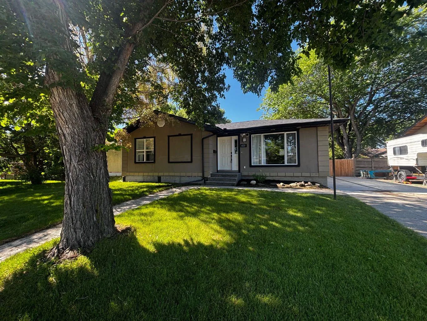 6031 Lacombe Sw Way, Calgary