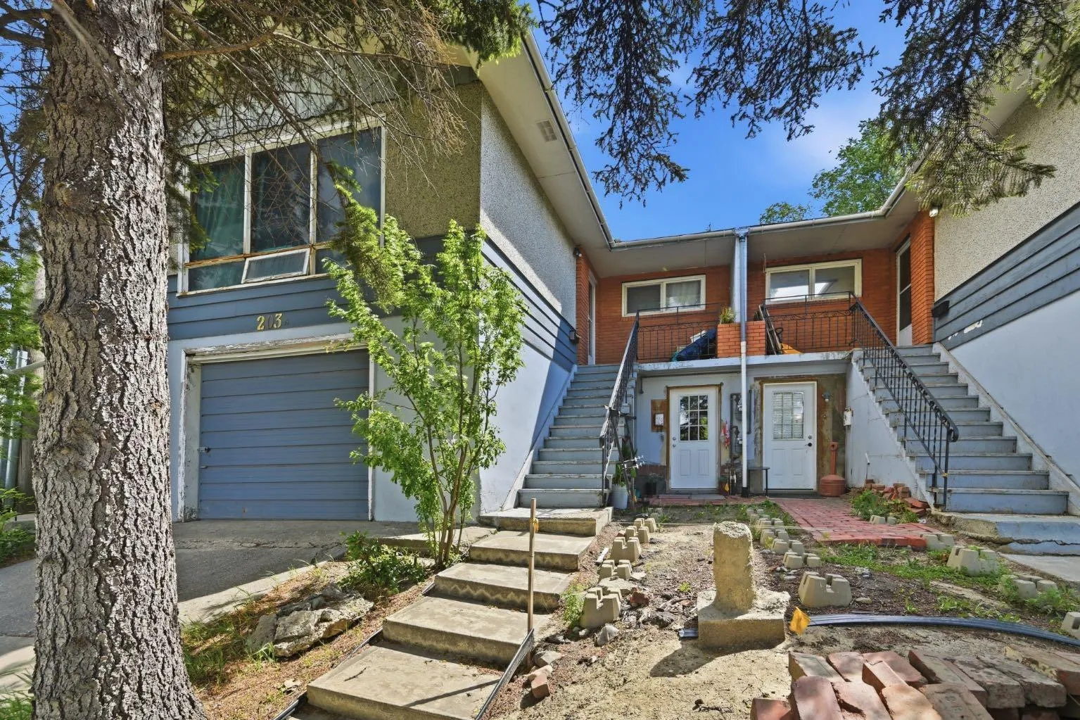 203 42 Sw Avenue, Calgary