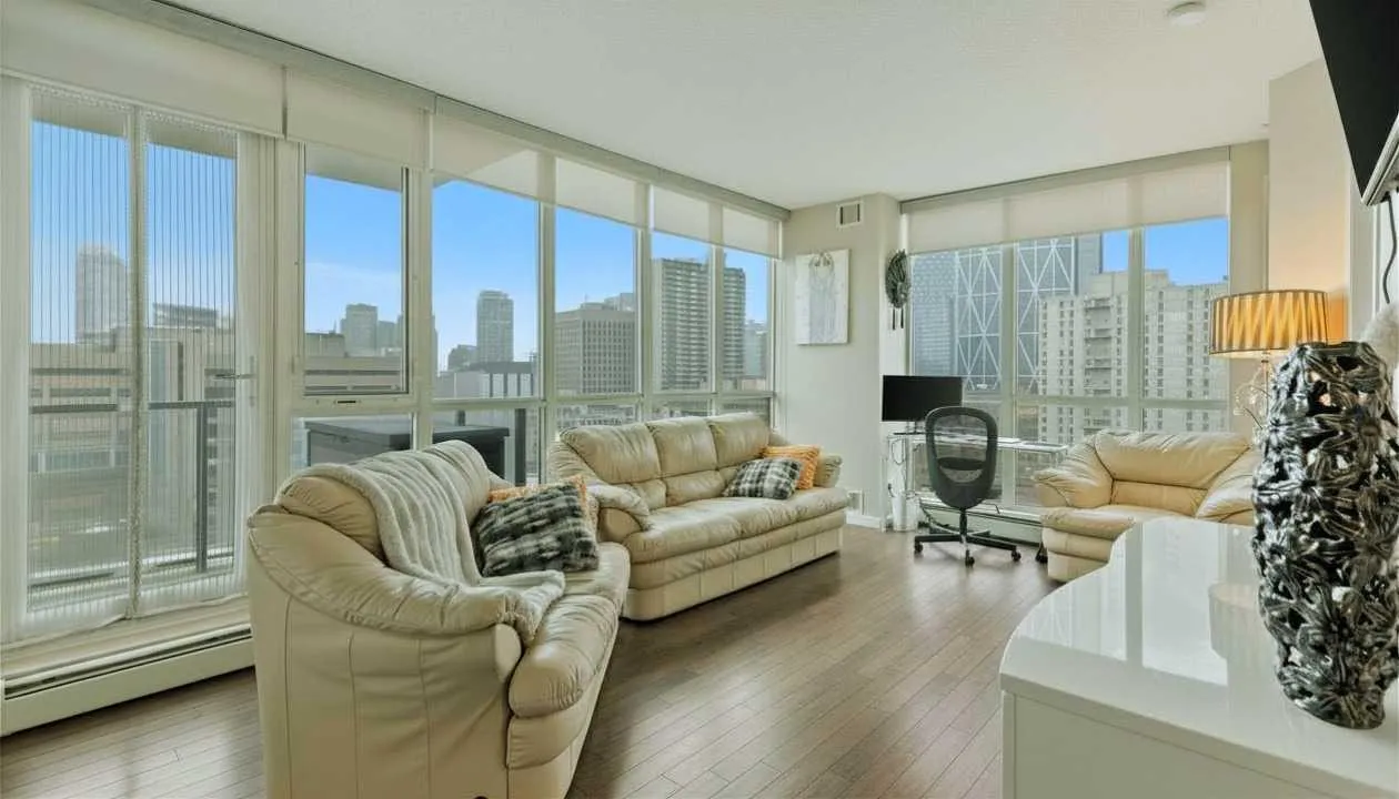 325 3 Se Street Unit 807, Calgary