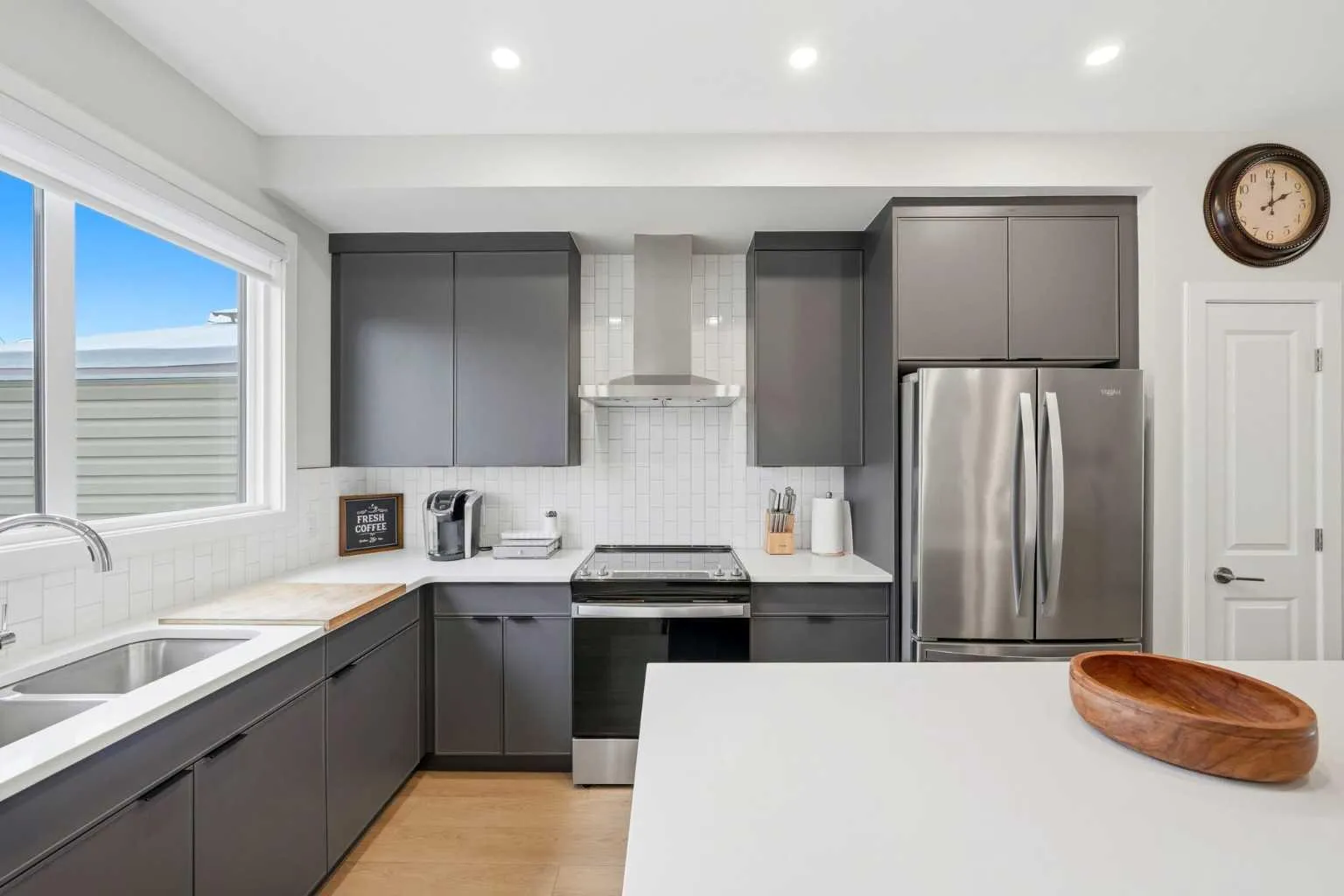 23 Wolf Creek Se Drive, Calgary