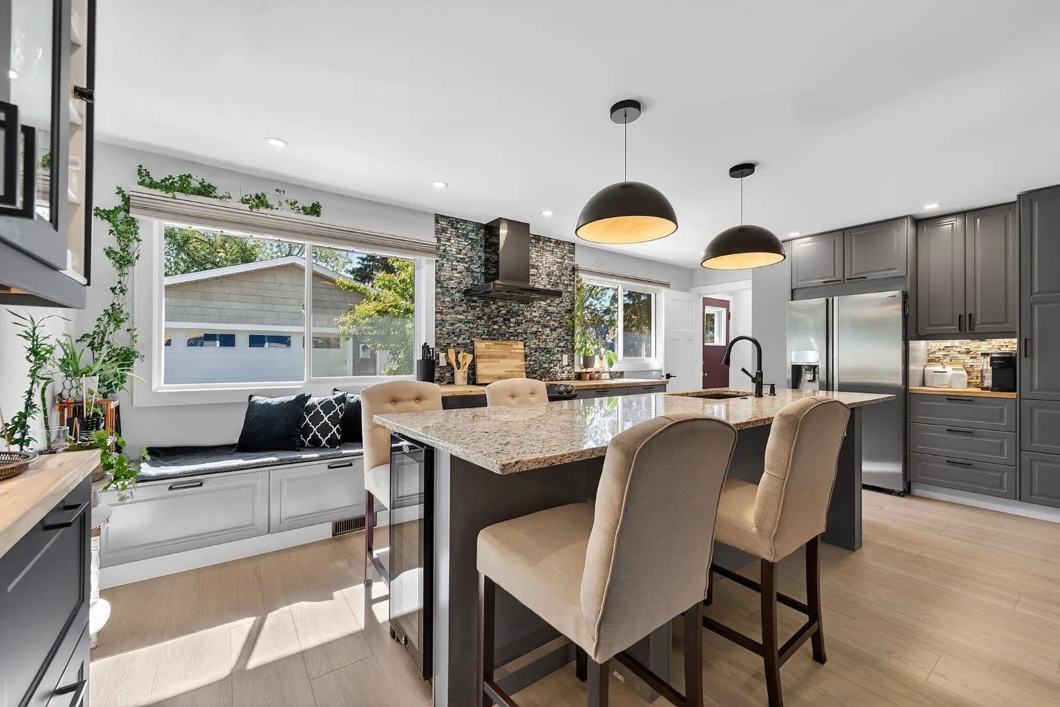 10020 Oakfield Sw Drive, Calgary