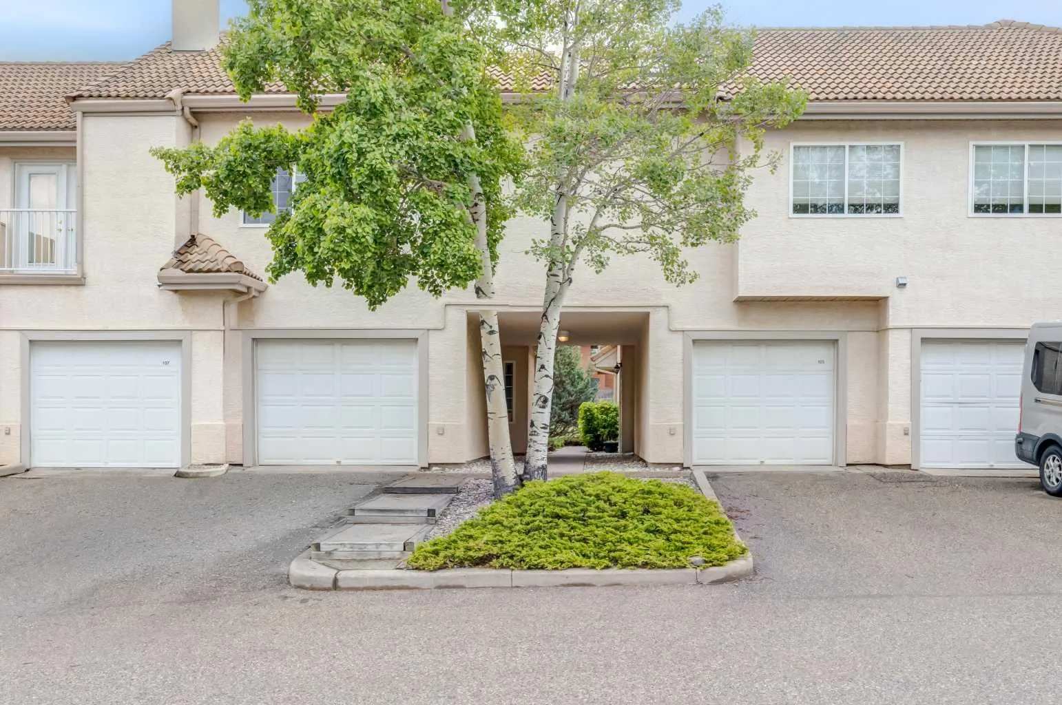 107 Patterson Sw View, Calgary
