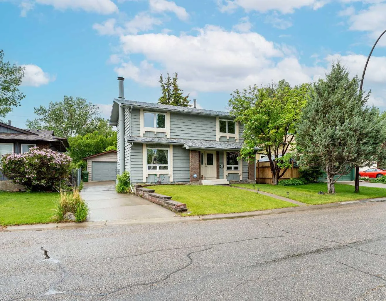 332 Deer Run Se Crescent, Calgary