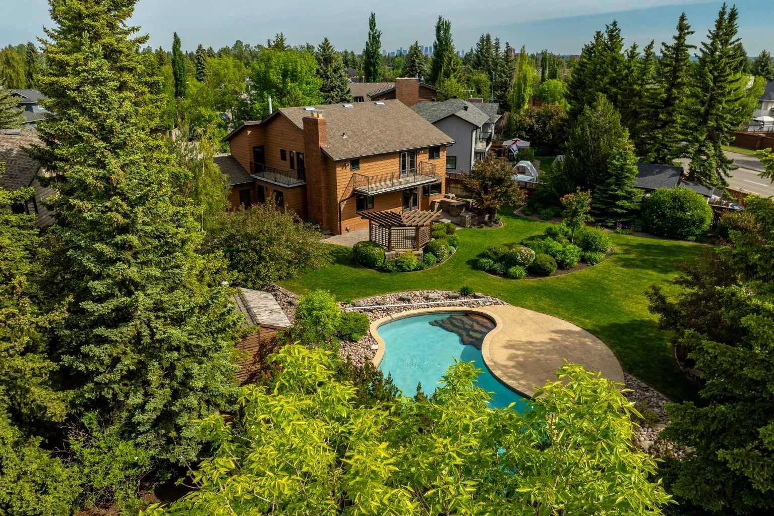 168 Canterville Sw Drive, Calgary