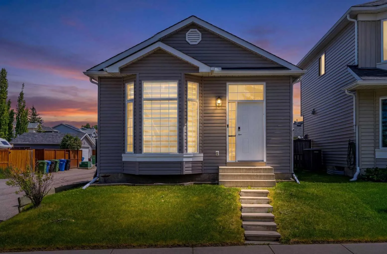 395 River Rock Se Circle, Calgary