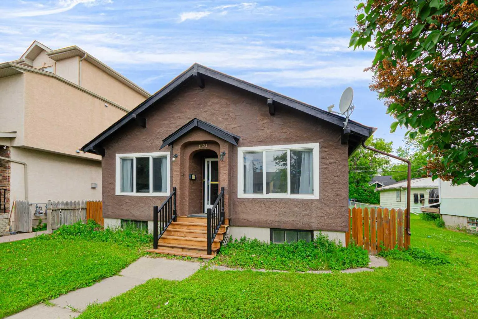 1621 4 Nw Street, Calgary