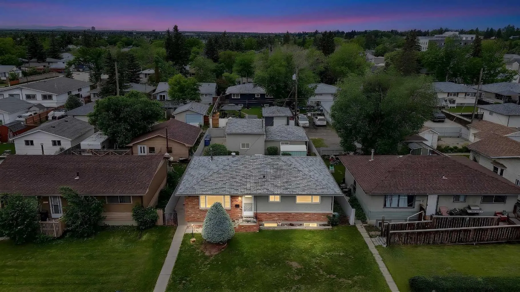 7435 25 Se Street, Calgary