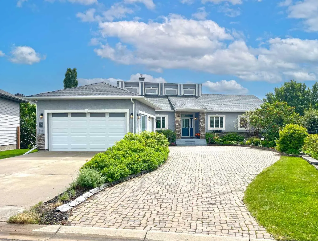 762 Stonehaven Drive, Carstairs