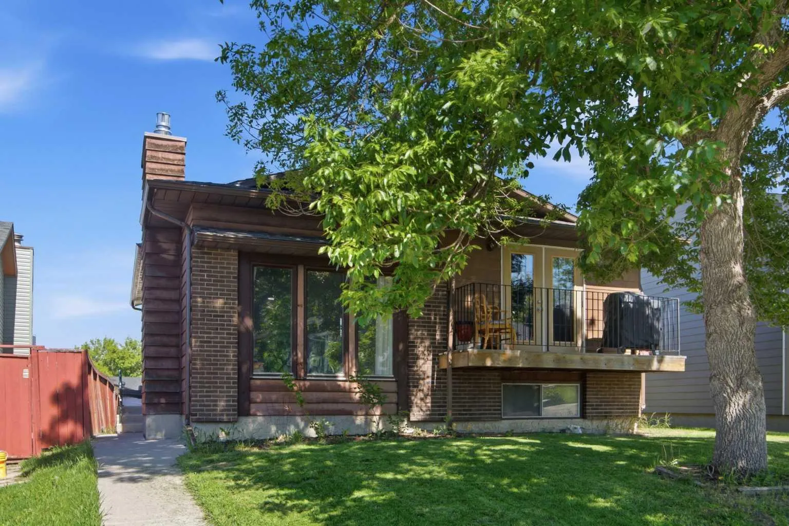 20 Berkshire Nw Court, Calgary