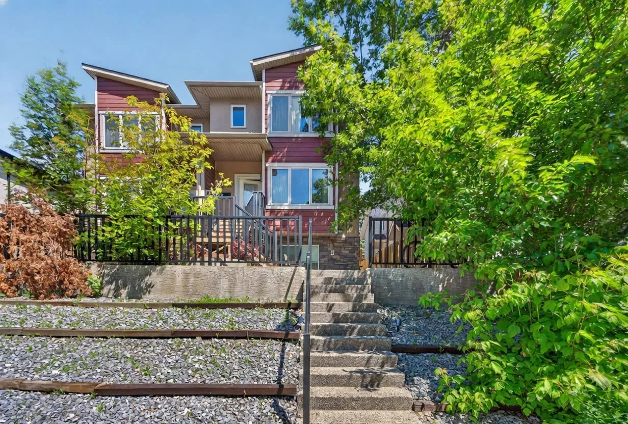 530 56 Sw Avenue Unit 2, Calgary