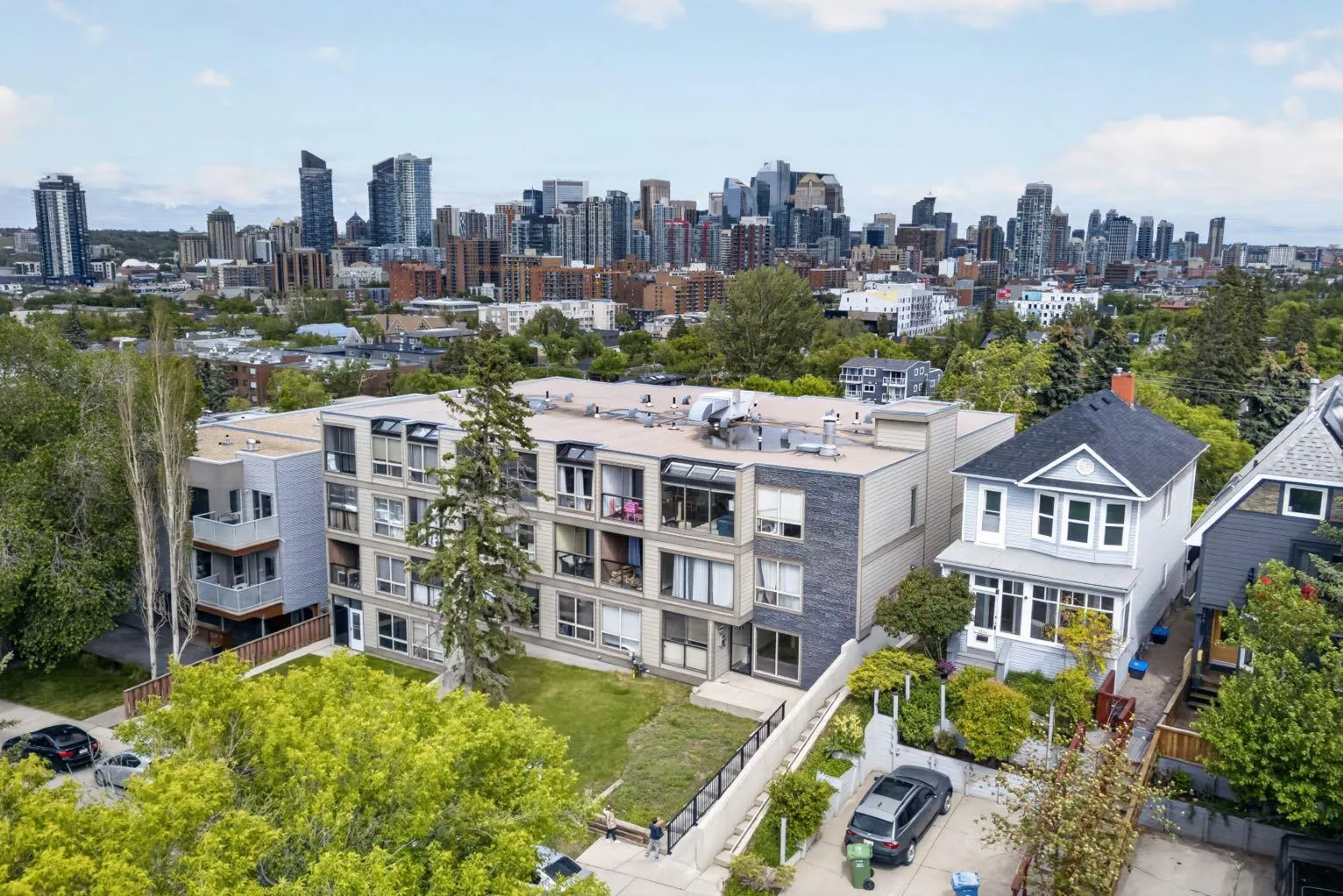 2130 17 Sw Street Unit 208, Calgary