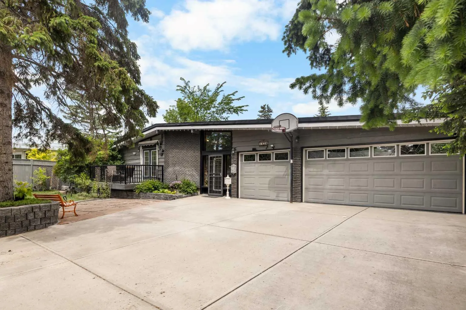 1408 104 Sw Avenue, Calgary