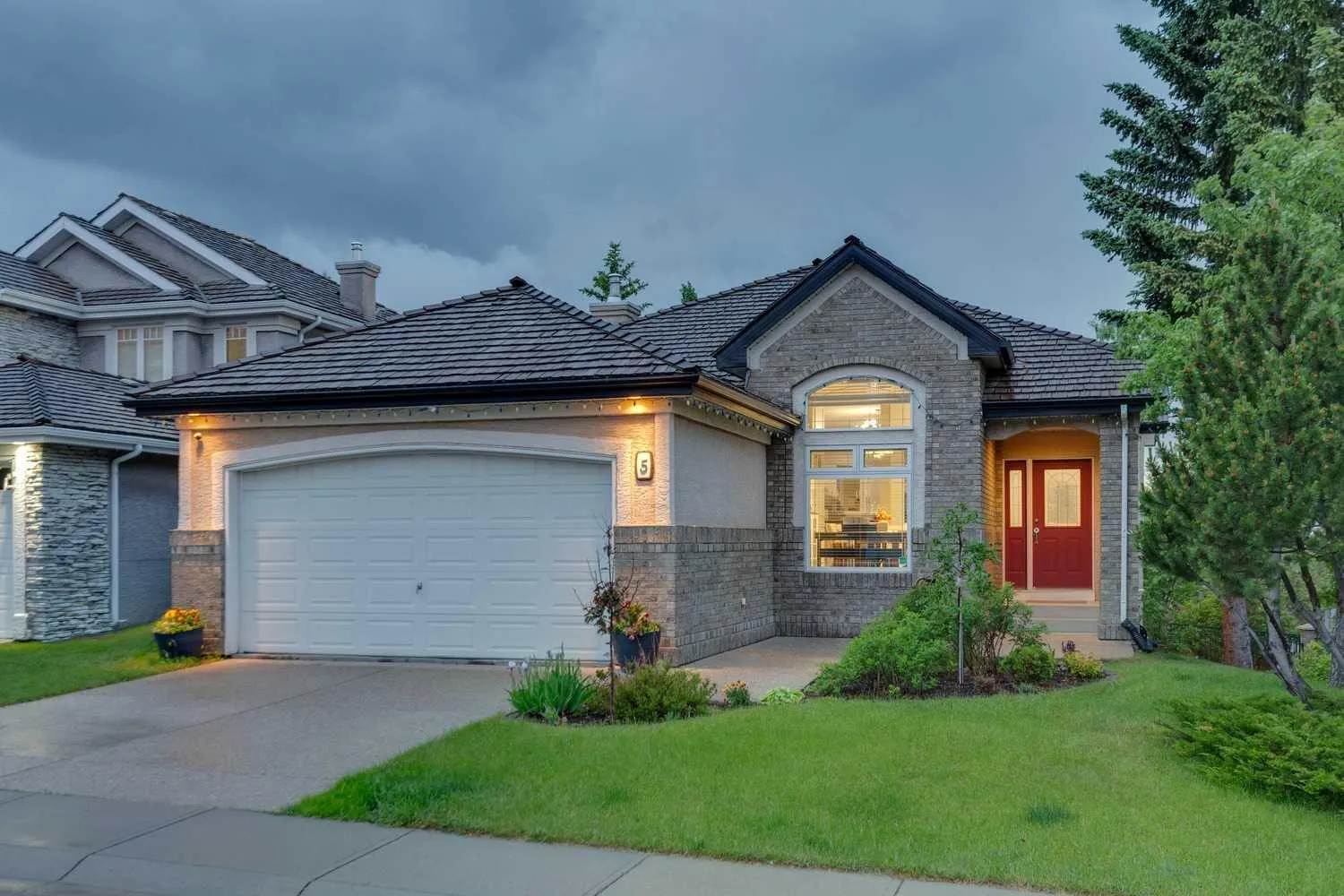 5 Royal Crest Nw Terrace, Calgary