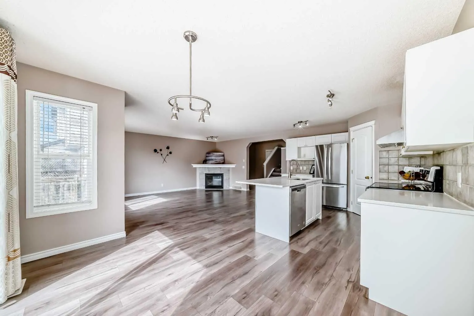 9 Somerside Sw Crescent, Calgary