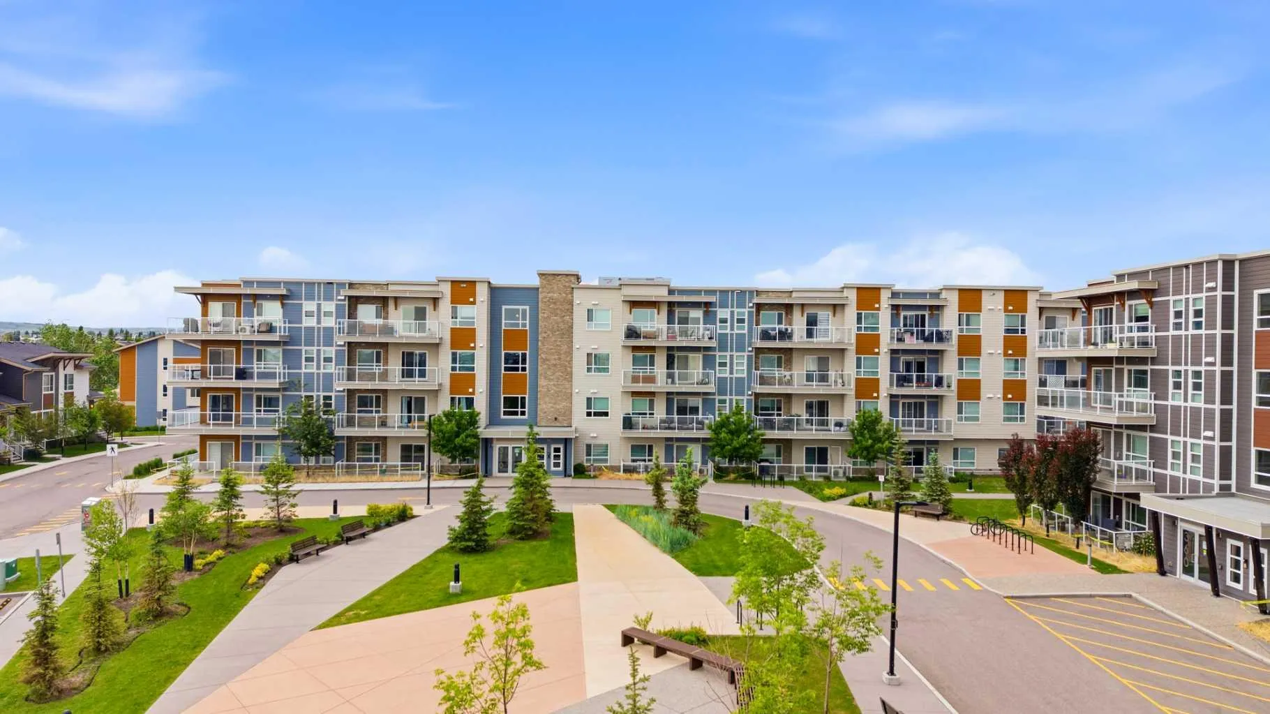 370 Harvest Hills Ne Common Unit 210, Calgary