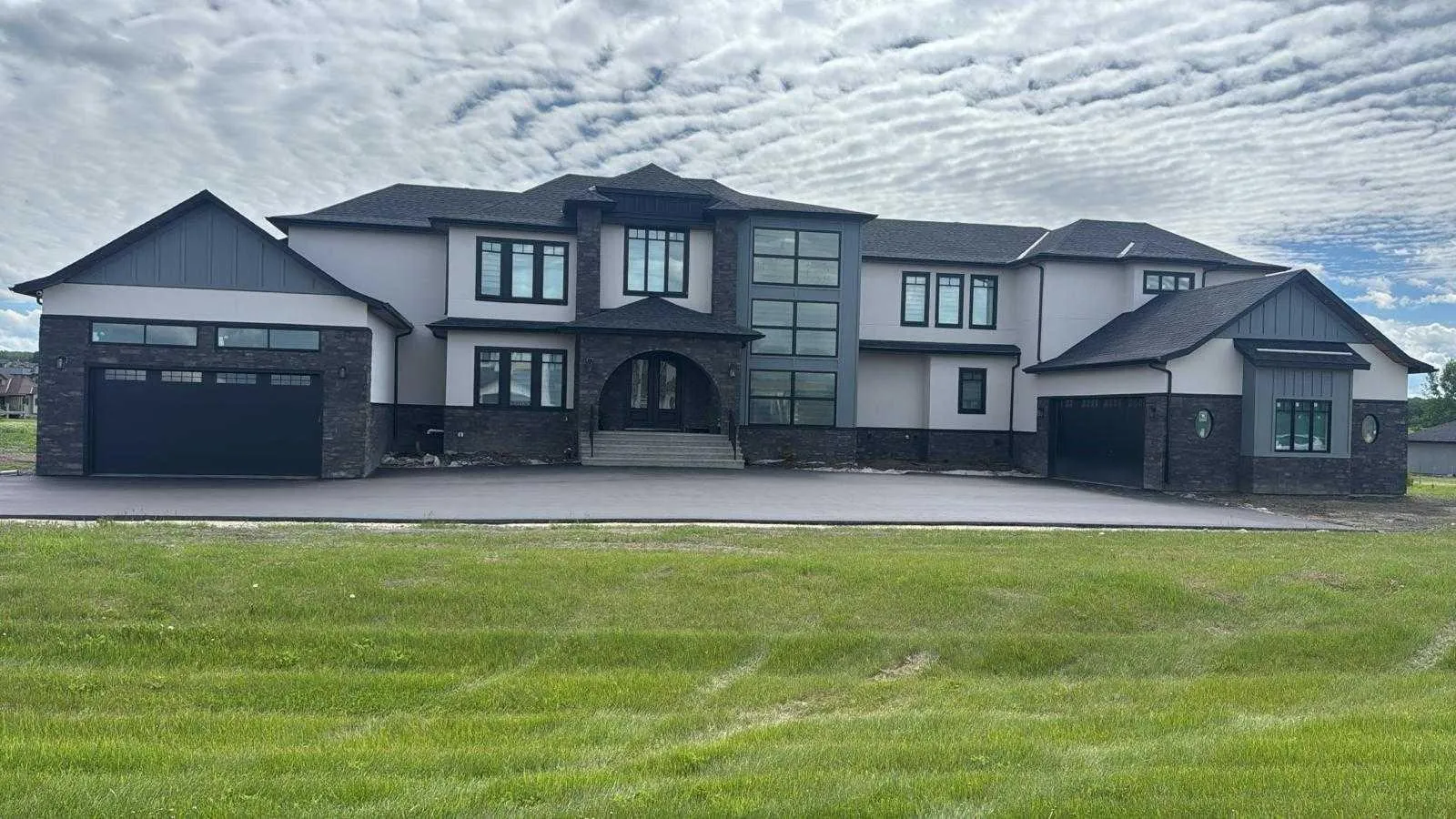 32030 Kodiak Springs Road, Rocky View County