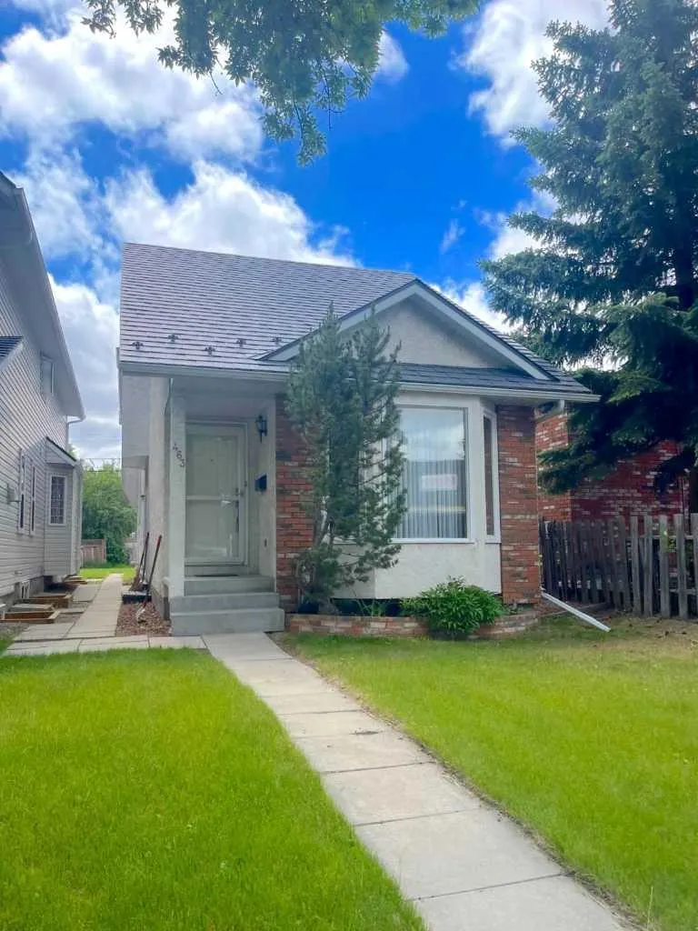 463 23 Nw Avenue, Calgary