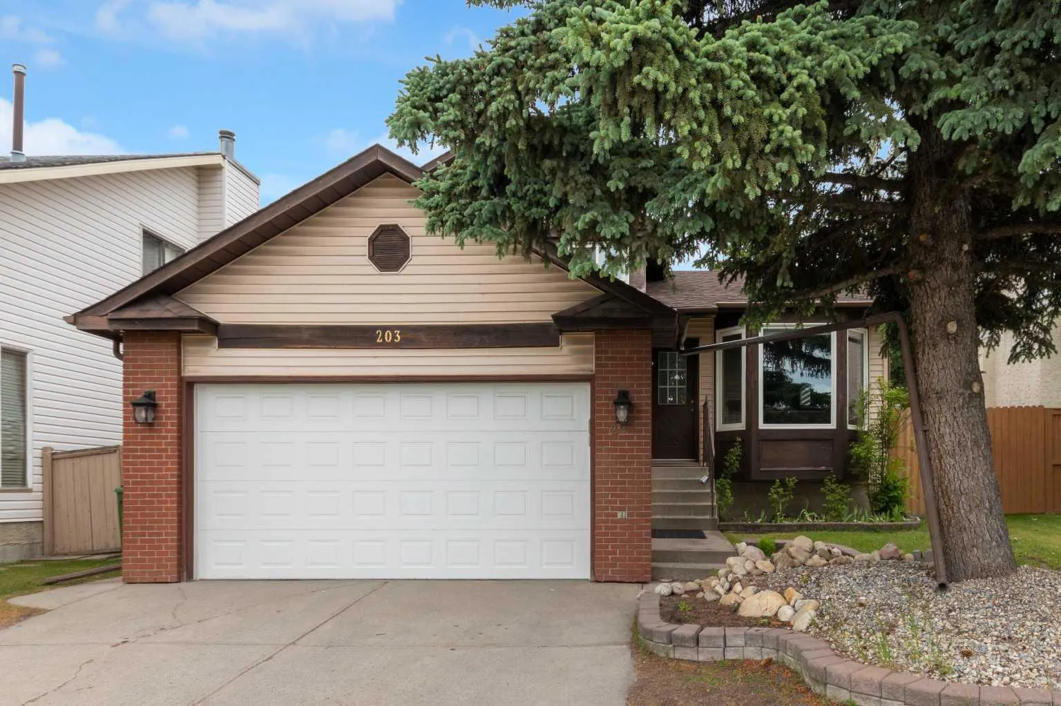 203 Edgepark Nw Boulevard, Calgary