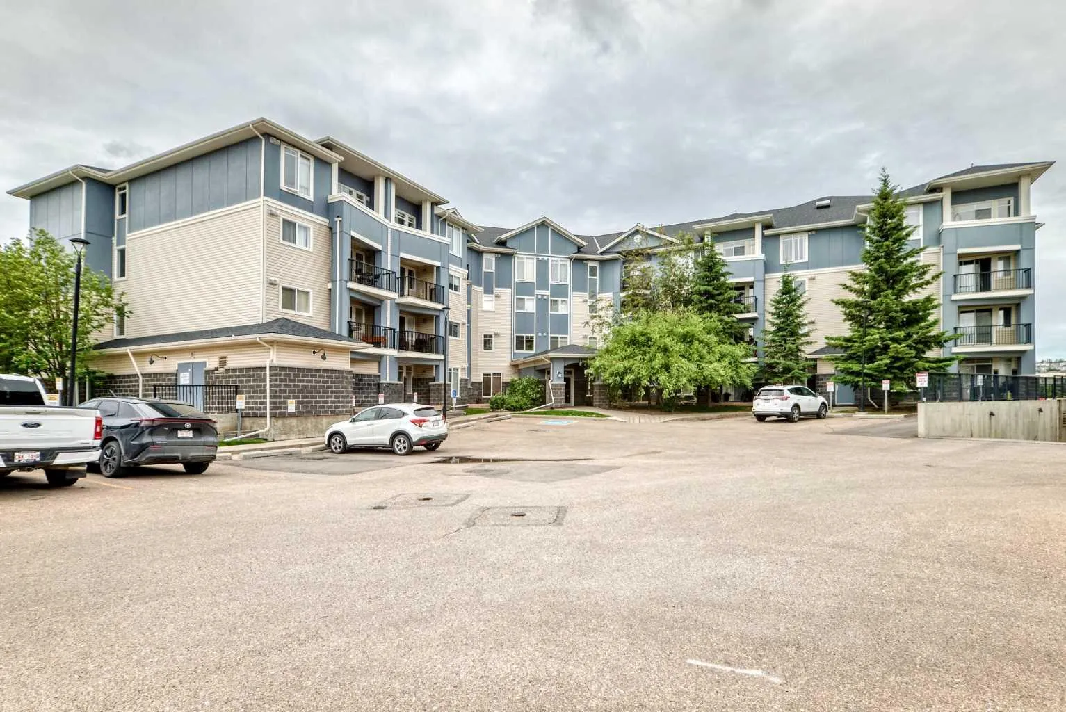 120 Country Village Ne Circle Unit 414, Calgary