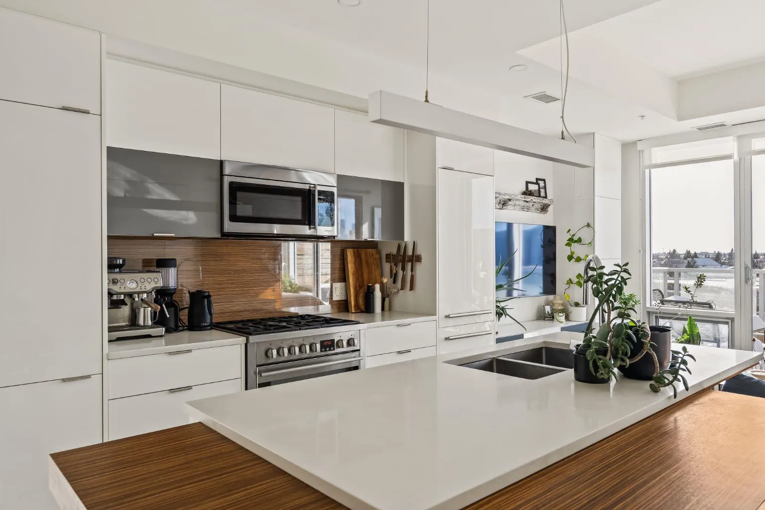 1020 9 Se Avenue Unit 705, Calgary