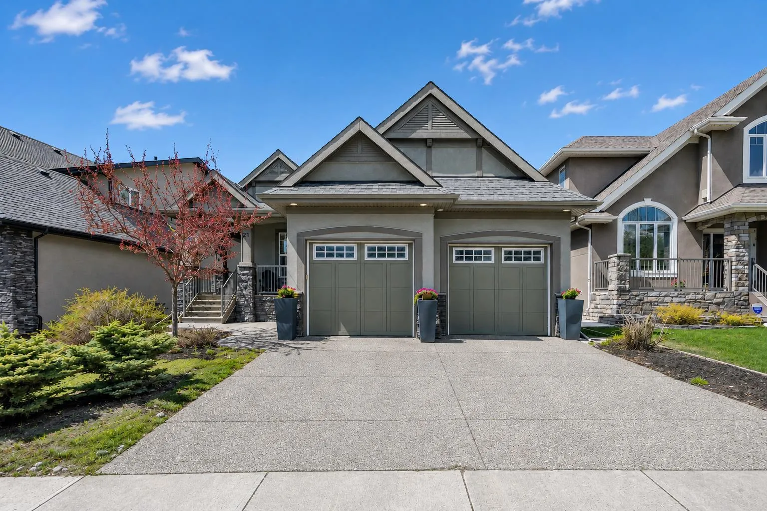21 Rockford Nw Road, Calgary