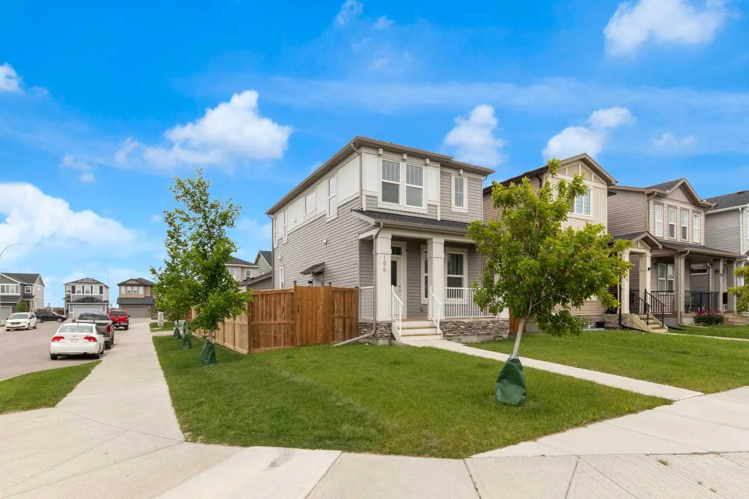 106 Cornerbrook Ne Manor, Calgary