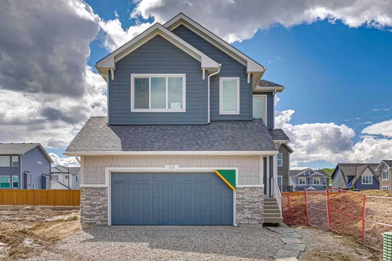 35 Creekside Sw Rise, Calgary
