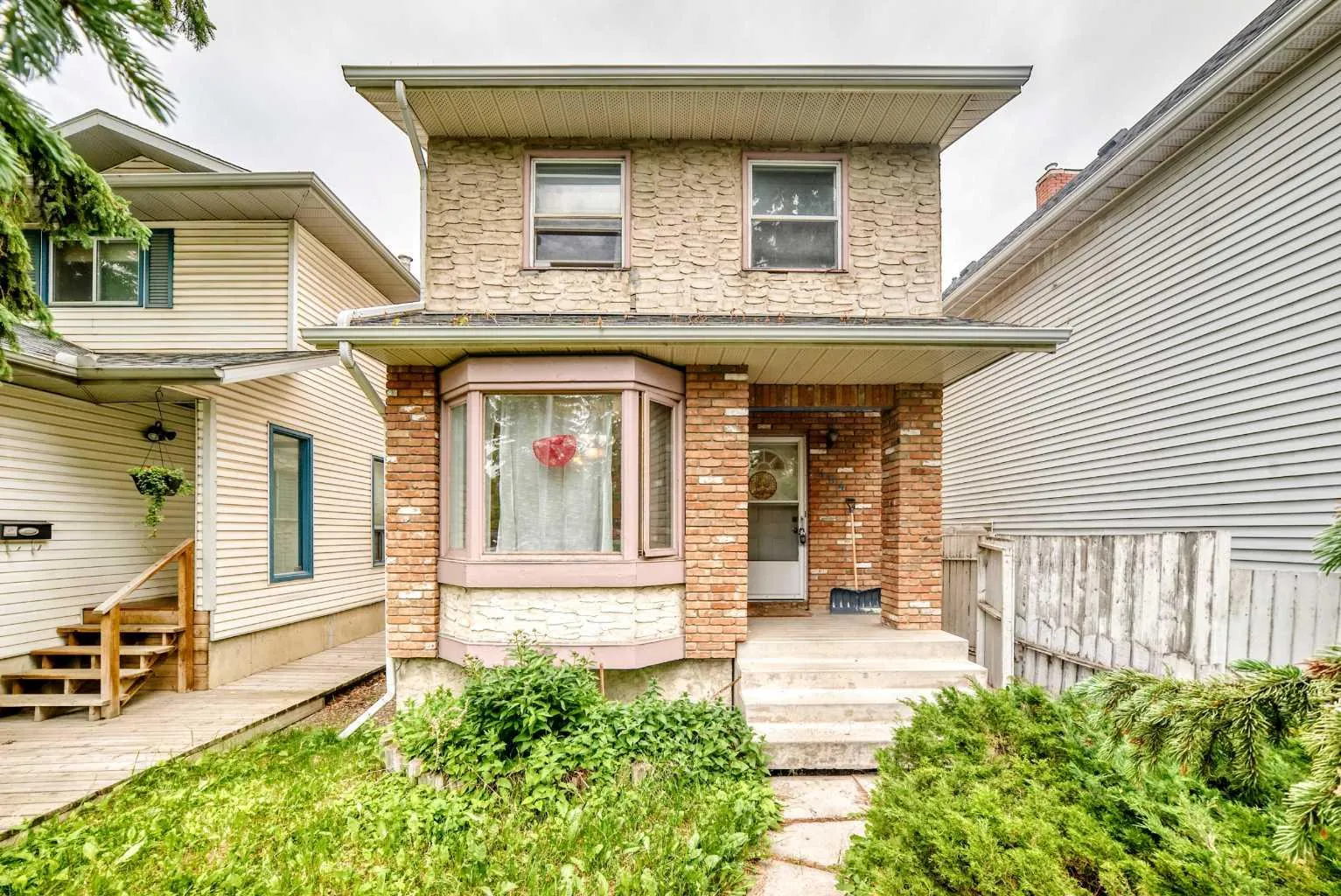 454 20 Nw Avenue, Calgary