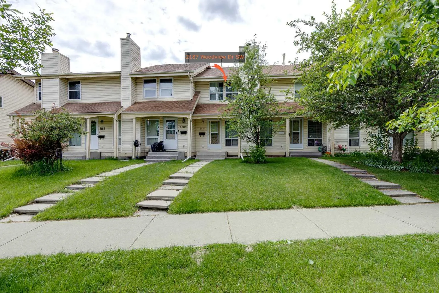 2187 Woodview Sw Drive, Calgary