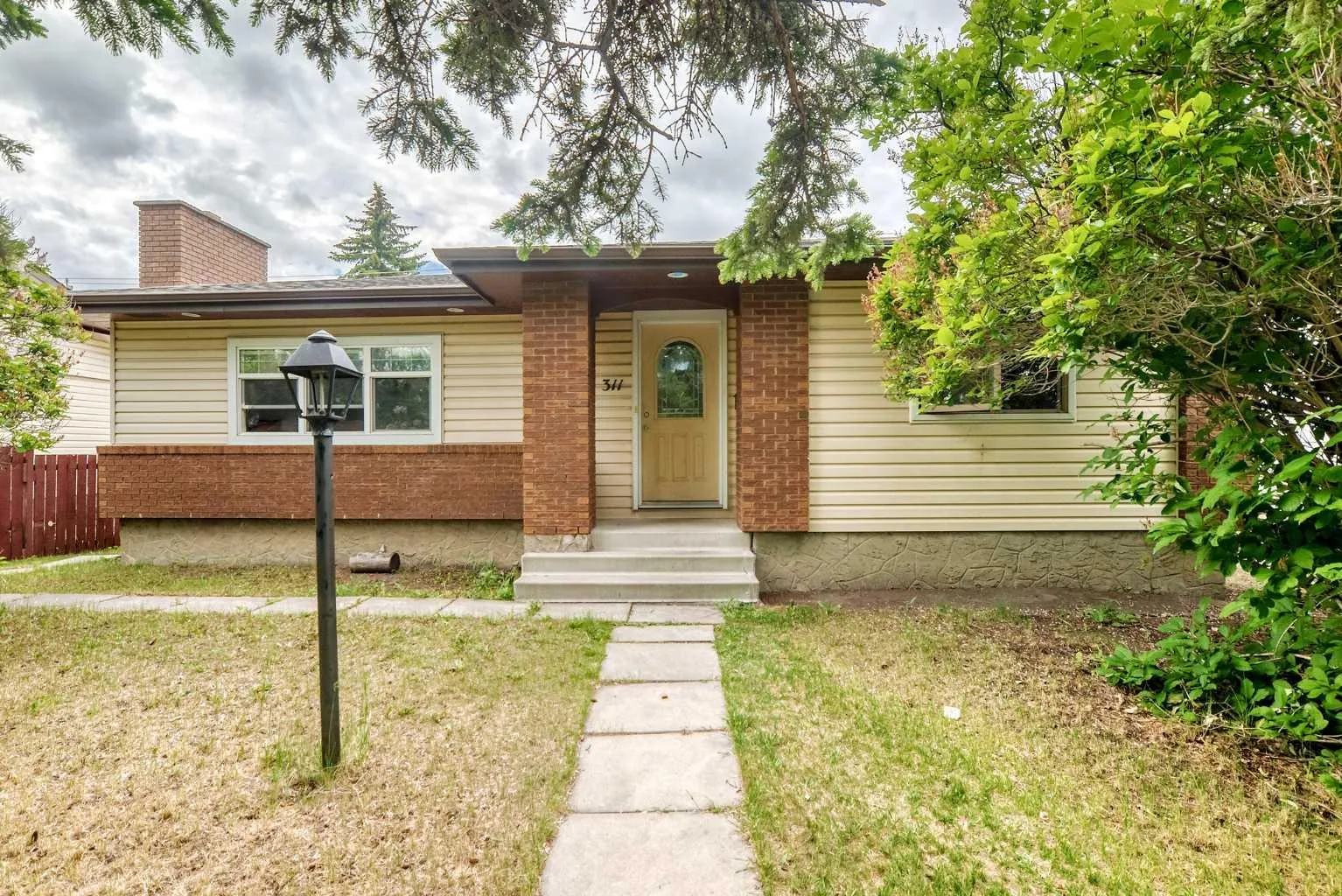 311 72 Ne Avenue, Calgary