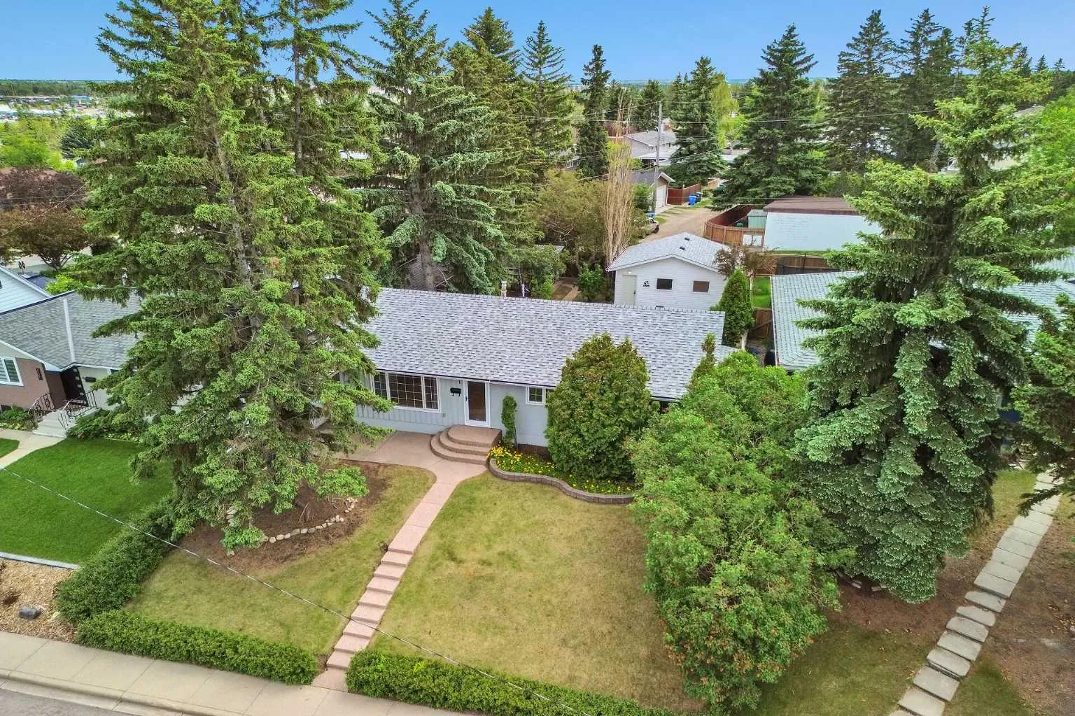 811 Seattle Sw Drive, Calgary