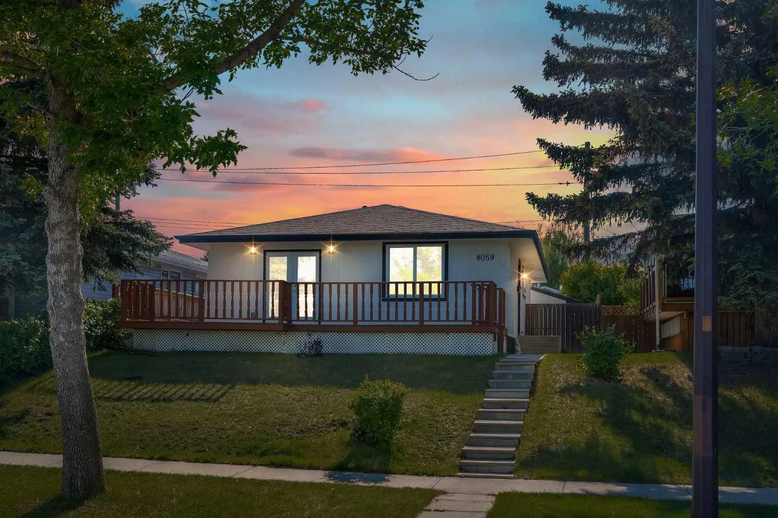 8059 Huntington Ne Street, Calgary
