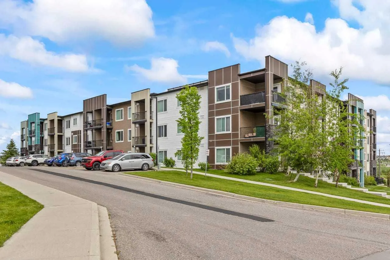 8 Sage Hill Nw Terrace Unit 220, Calgary