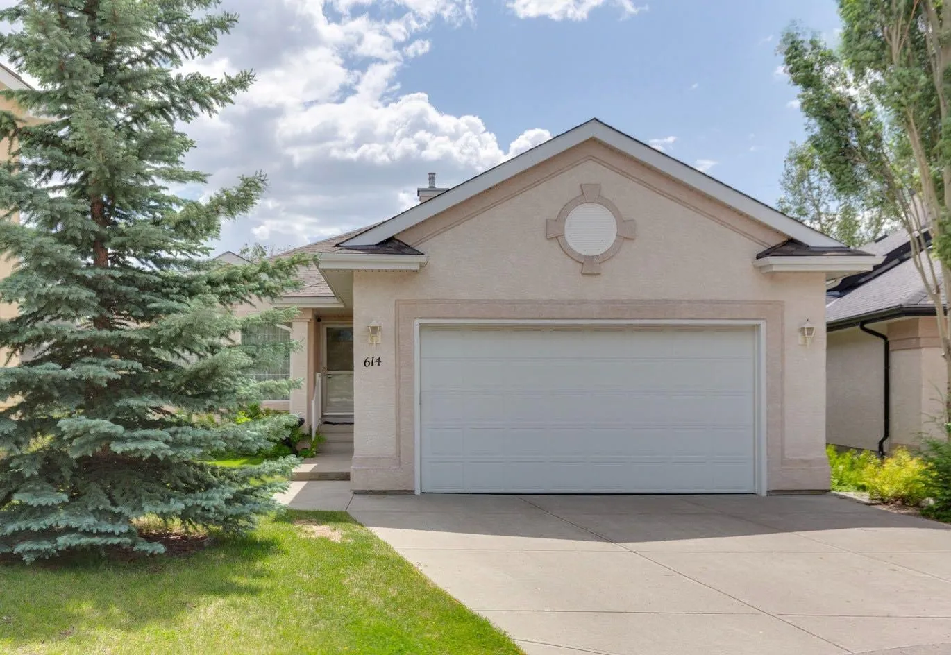 614 Sierra Madre Sw Court, Calgary
