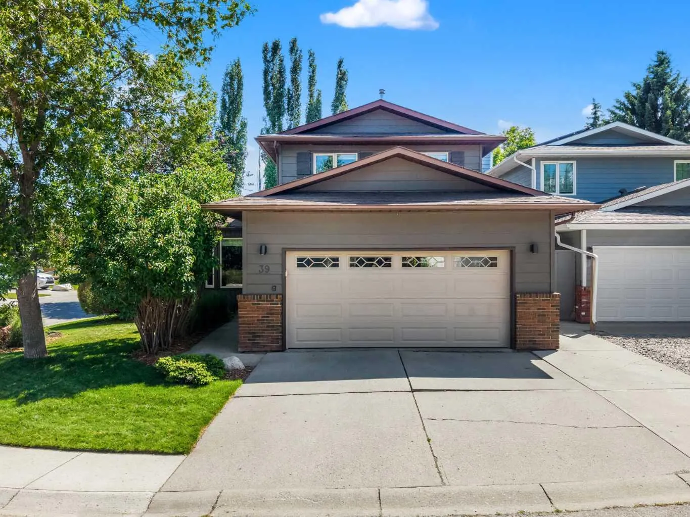 39 Deermoss Se Place, Calgary