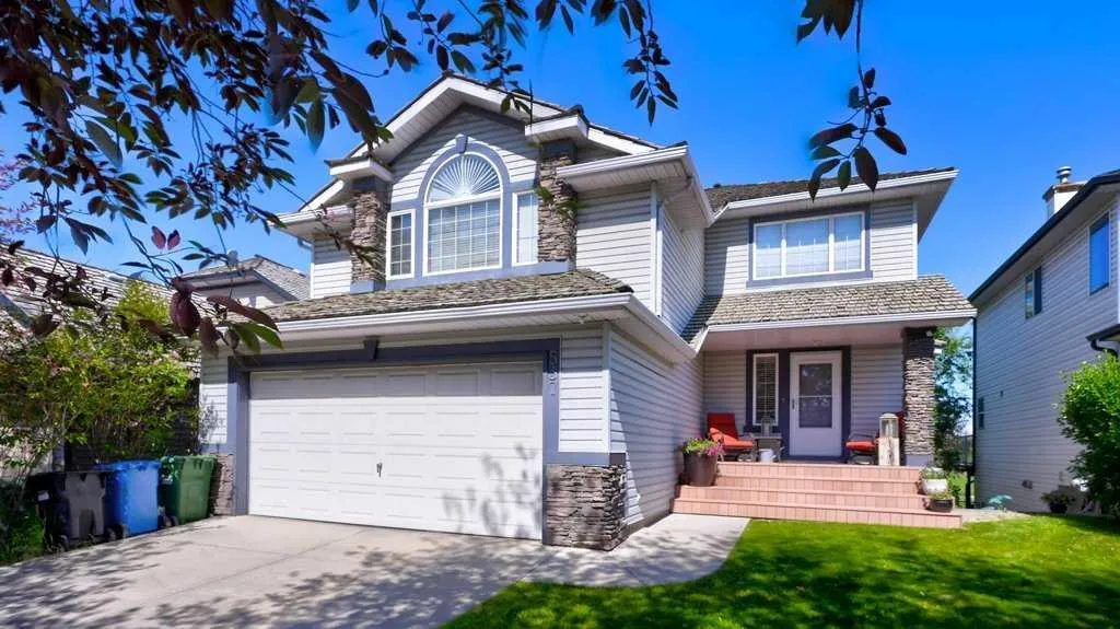 537 Douglas Glen Se Point, Calgary