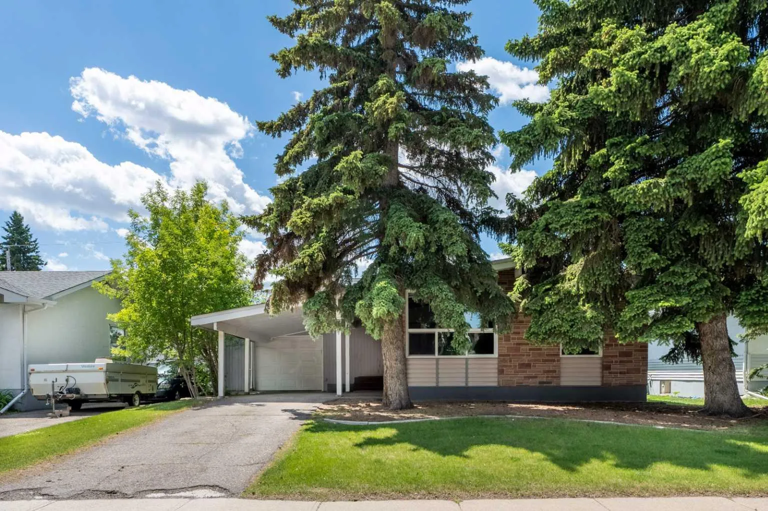 77 Winslow Sw Crescent, Calgary