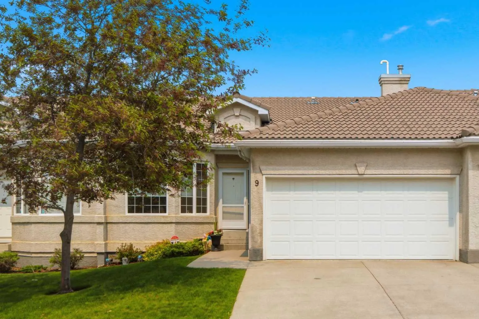 9 Hampstead Nw Green, Calgary