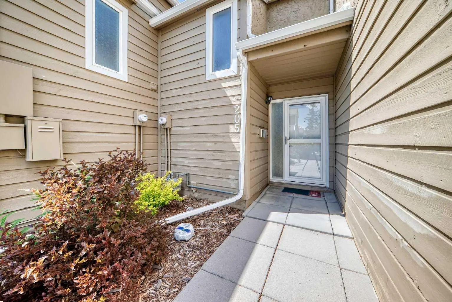 829 Coach Bluff Sw Crescent Unit 205, Calgary