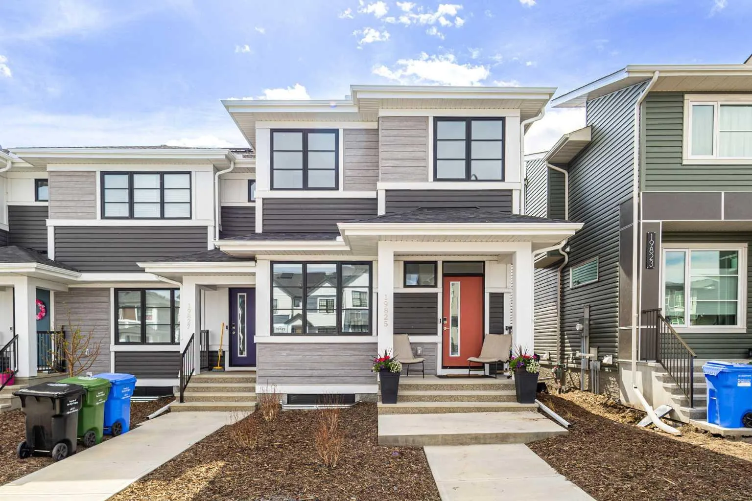 19825 45 Se Street, Calgary
