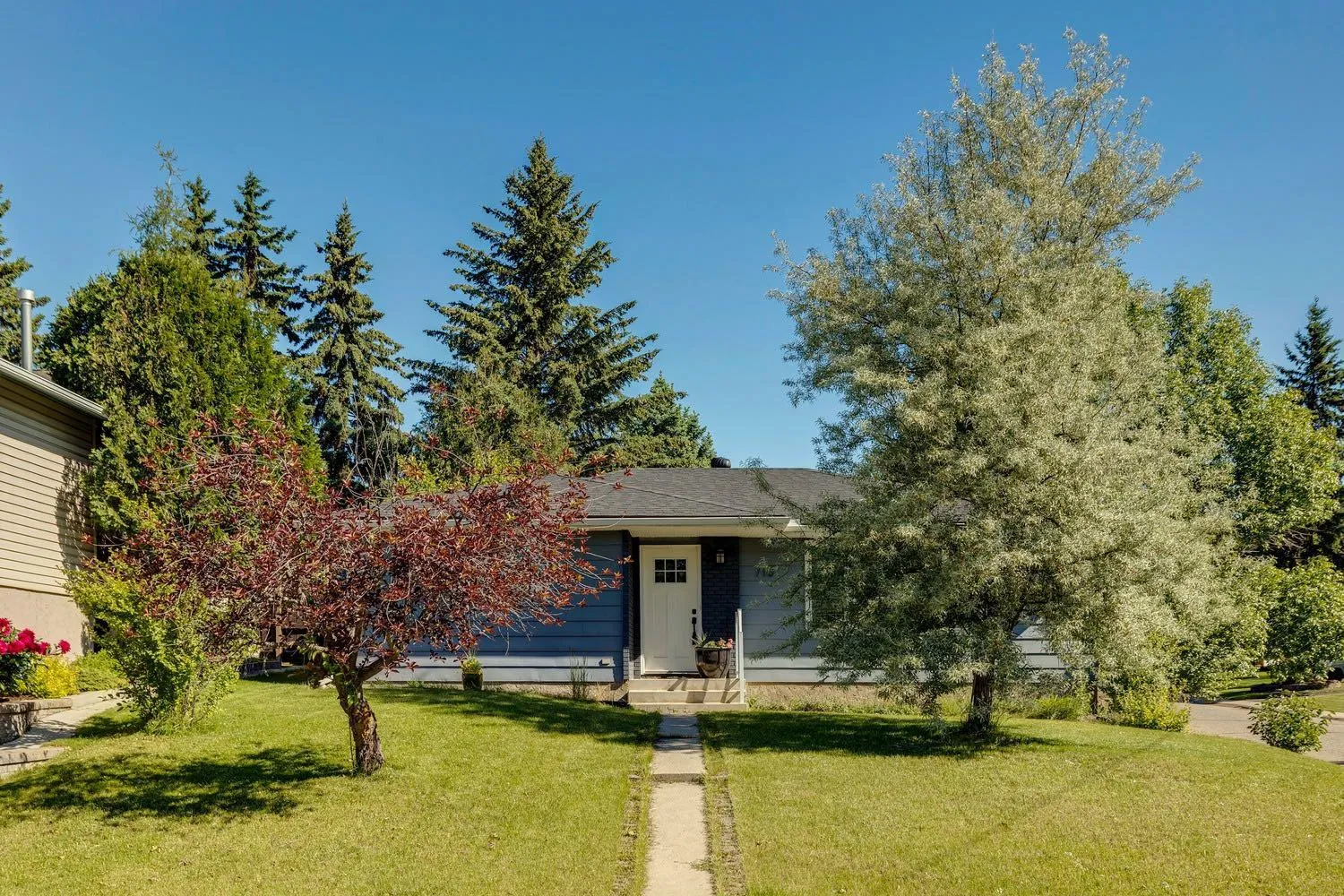 716 Cantree Sw Road, Calgary